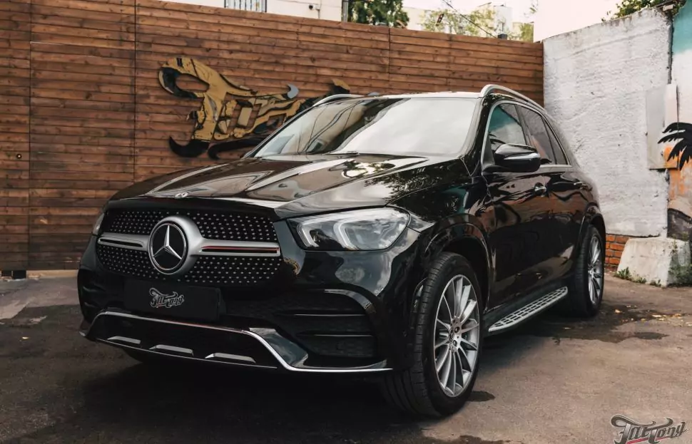 Химчистка салона для Mercedes GLE 400d